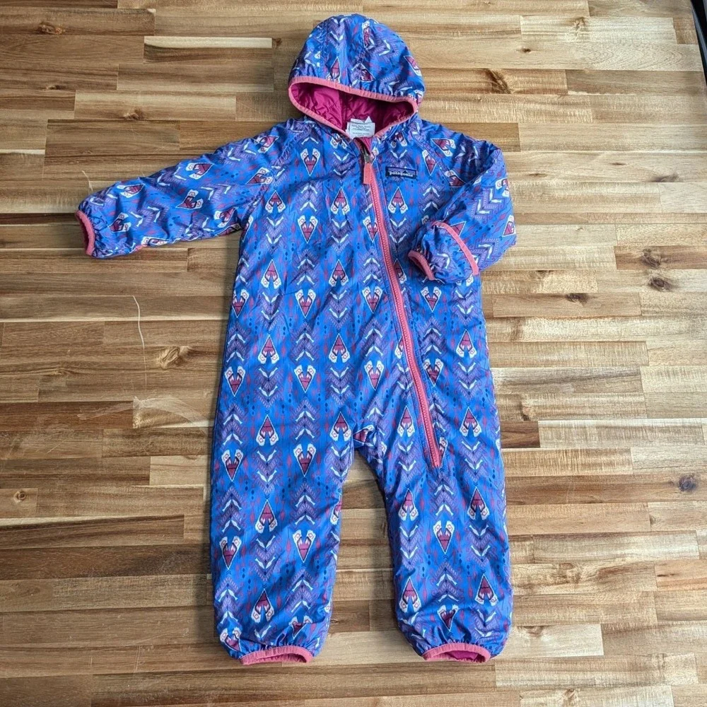Patagonia Kid's Reversible Puff-Ball Bunting Blue/Pink Geometric Print 6-12M